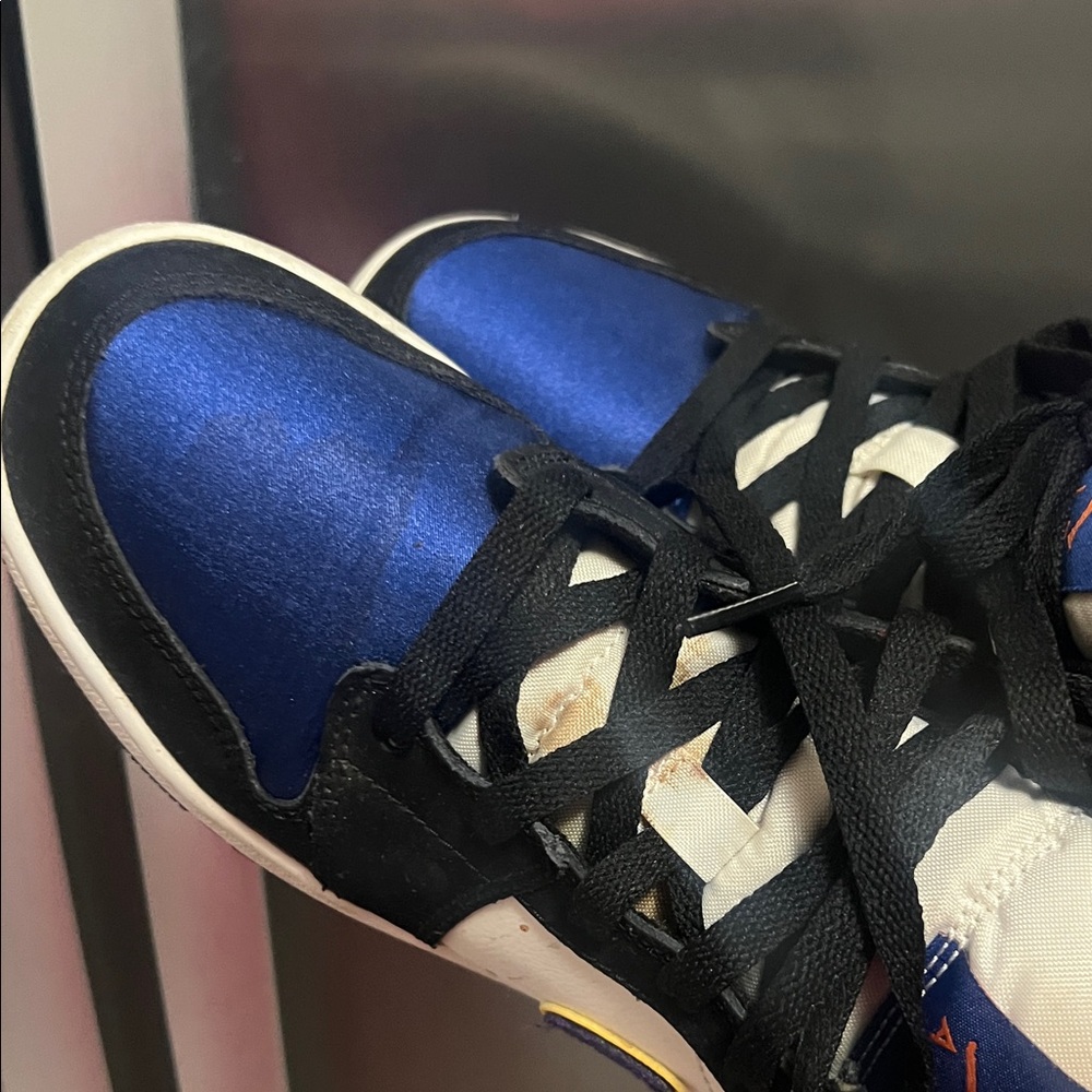 Jordan 1 - Picture 4 of 10